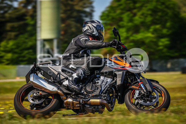 0108-260508DCB-034_108 | Deine Full-Service-Agentur für ✔️Videoproduktionen und ✔️Motorsportfotografie Jetzt Angebot anfragen!