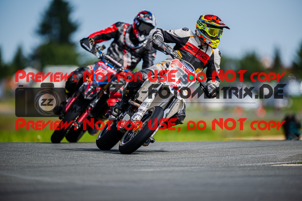 MaZZes_FotoMatrix_220903_3330 | UE40