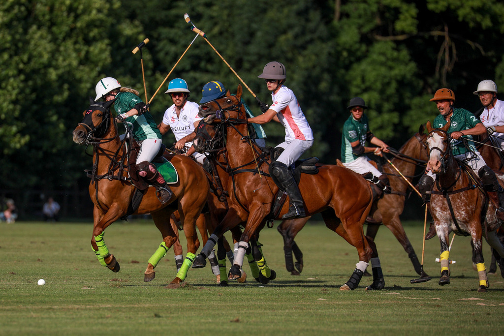 3_FreiluftmanufakturVsLandRover_200525_056 | Bildergalerie von Sport-Ereignissen aber auch von weiteren spannenden Dingen - nicht nur vom Niederrhein. In Anlehnung an den bekannten Spruch von Hanns Dieter Hüsch heißt das Motto: "Niederrhein ist überall".  - Realisiert mit Pictrs.com