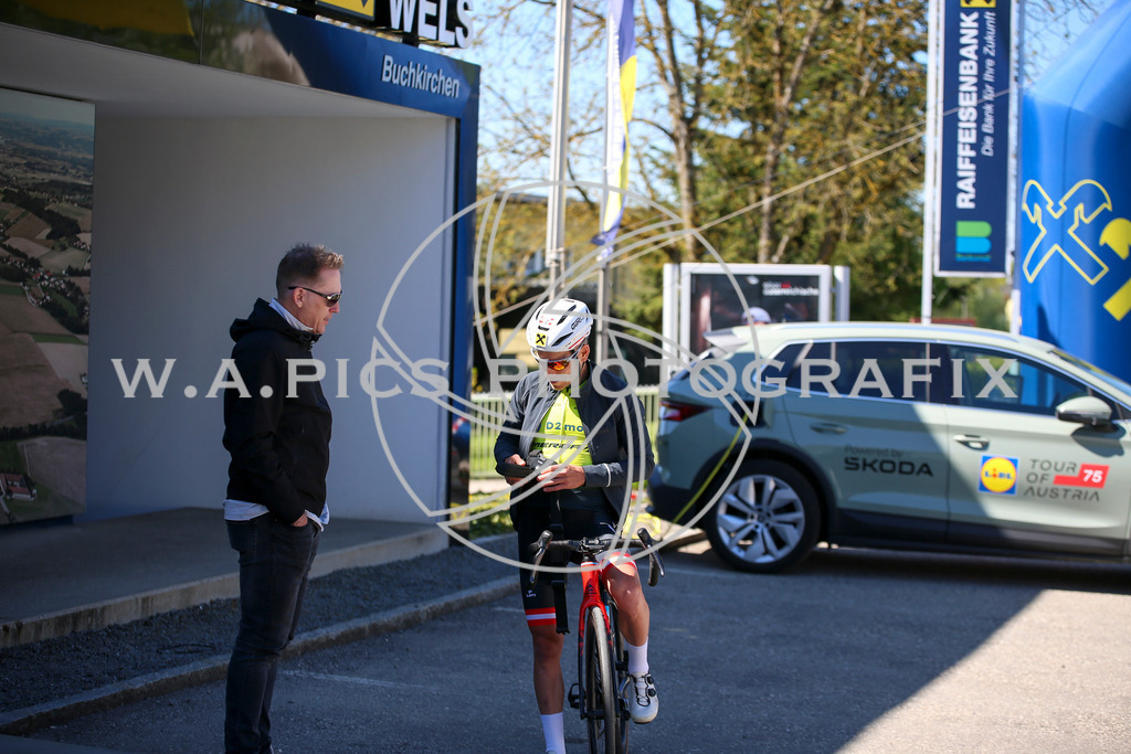 ..... | Wels, 23.04.2026, Kirschblüten Radrennen 2026 , Image shows: Photo: Wapics / Willdoner Andreas