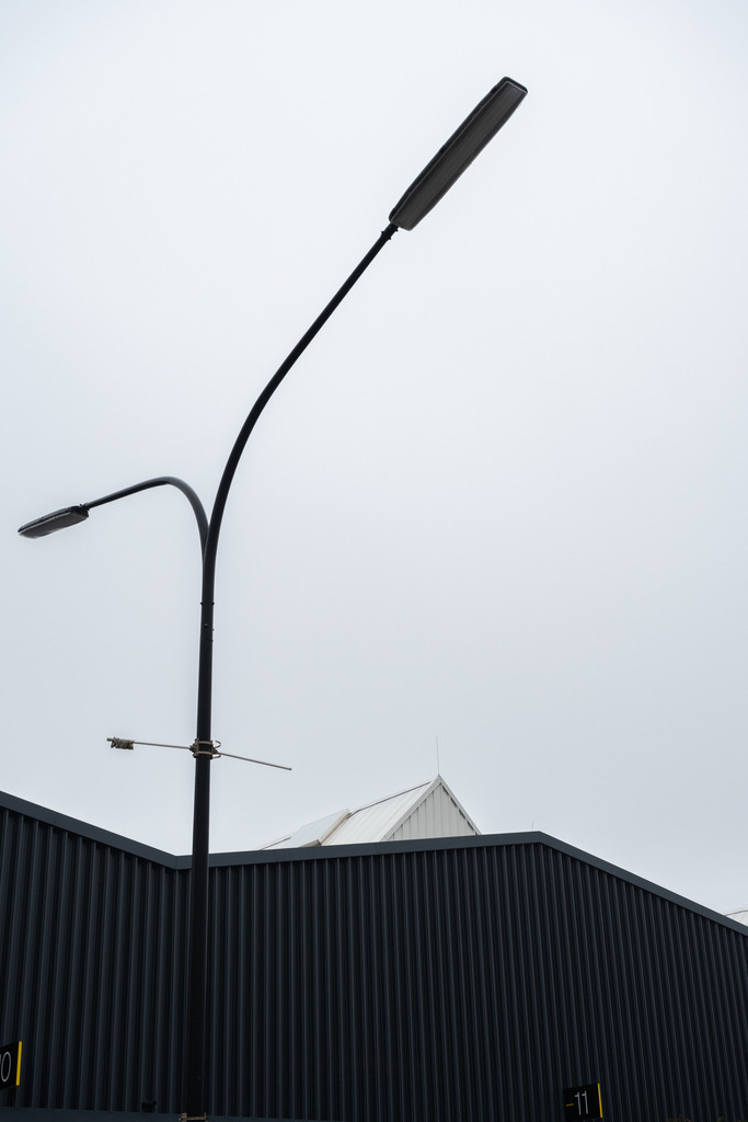 _DSF0036 (1) | ​Minimalistische Street Photography & Urban Art von Nils Friederichs. Entdecke hochwertige Fotokunst-Prints und Wandbilder aus der Region Hildesheim & Hannover. - Realisiert mit Pictrs.com