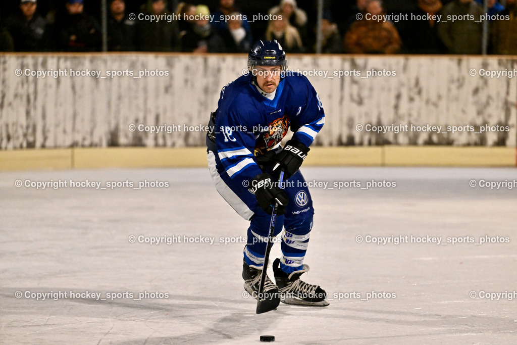 ELV Zauchen vs. EC Tigers Paternion  | #18 Kampitsch Andreas EC Tigers Paternion, ELV Zauchen vs. EC Tigers Paternion , ELV Zauchen vs. EC Tigers Paternion  am 02.01.2025 in Eisoval Zauchen (Stadthalle Villach), Austria, (Photo by Bernd Stefan)