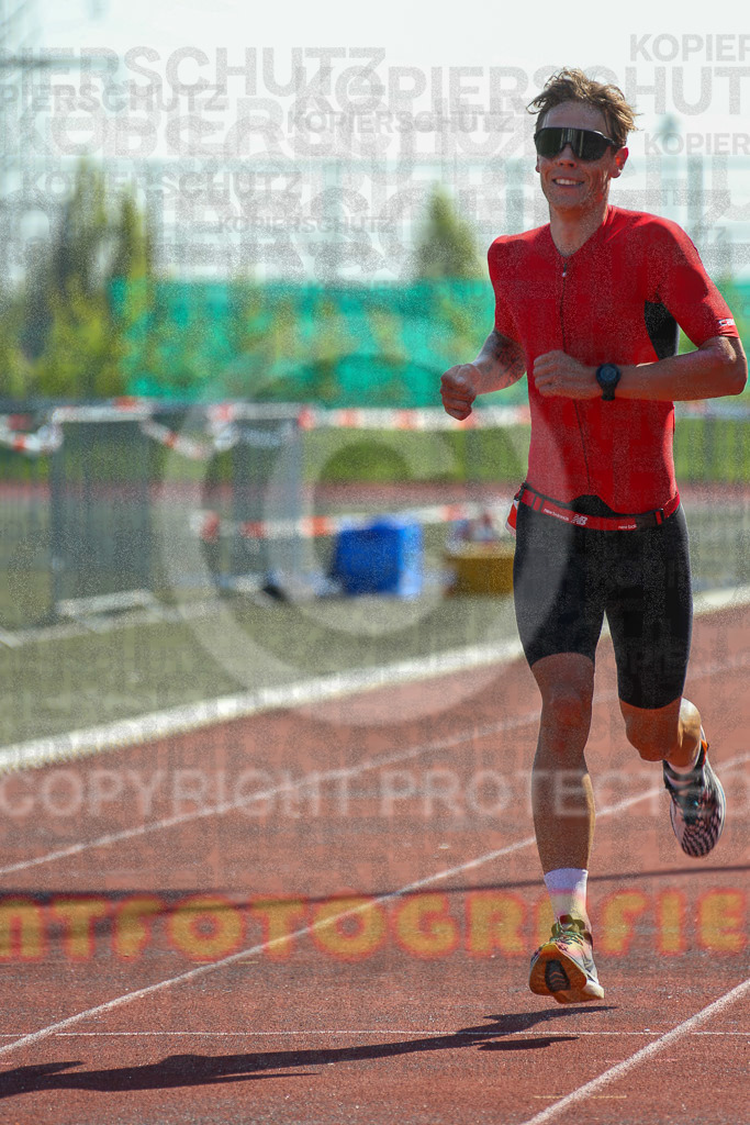 220424_1128_EX1_4734 | Sportfotografie im Rhein-Sieg Kreis, Köln, Bonn, NRW, Rheinland Pfalz, Hessen, etc. Unser Tätigkeitsfeld umfasst den Laufsport vom Volkslauf über den Marathon, Duathlon, Triathon bis zum Ultralauf wie Kölnpfad Ultra oder Schindertrail.