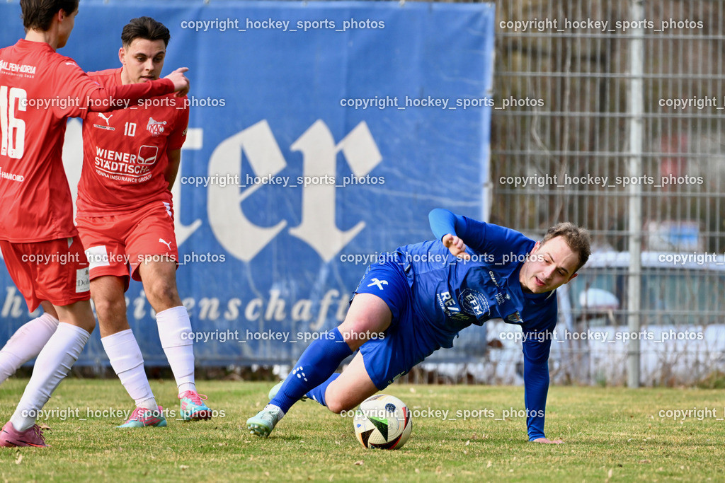 KAC 1909 vs. Union Matrei | #19 Luca Jakob Blassnig Union Matrei, #10 Edin Serdarevic KAC 1909, #16 Max Martin Dirkes KAC 1909, KAC 1909 vs. Union Matrei, KAC 1909 vs. Union Matrei am 21.03.2026 in Klagenfurt (Sportplatz KAC), Austria, (Photo by Bernd Stefan)