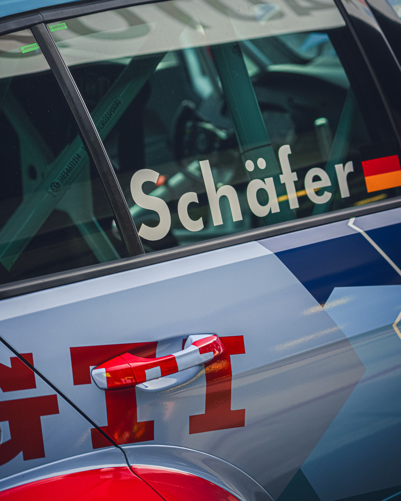 DSC02906 | Exklusive Motorsport-Fotografie aus Leipzig von TXO Media – für Rennfahrer, Teams & Sponsoren. Sausemuth liefert starke Bilder, die Emotion zeigen. Jetzt buchen & glänzen! - Realisiert mit Pictrs.com