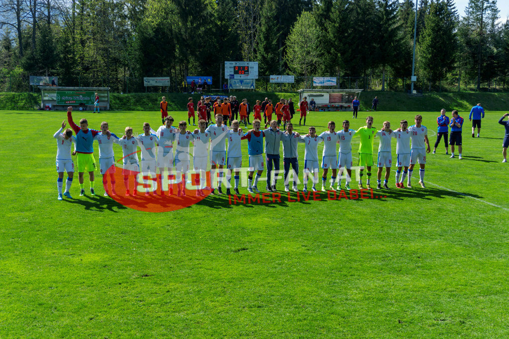 Portugal  U15 -Czech Republic U15 | Jubel Tschechien ; Portugal  U15 -Czech Republic U15 am 29.04.2022 in Arnoldstein
(Sportplatz), AUSTRIA, (Photo by Ernst Krawagner sport-fan.at) - Realisiert mit Pictrs.com