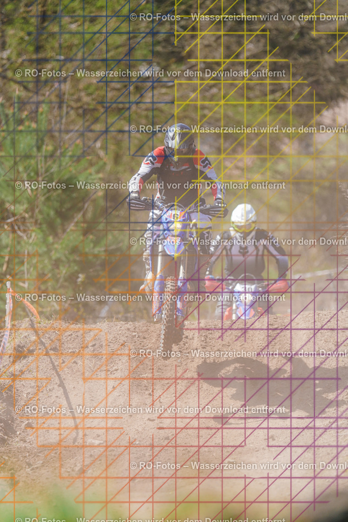 2 Lauf Mernes-784 | Sportfotografie von RO-Fotos: Motorsport, Motocross, Enduro, Laufveranstaltungen und Triathlon. Professionelle Fotos von Sportlern und Events. - Realisiert mit Pictrs.com