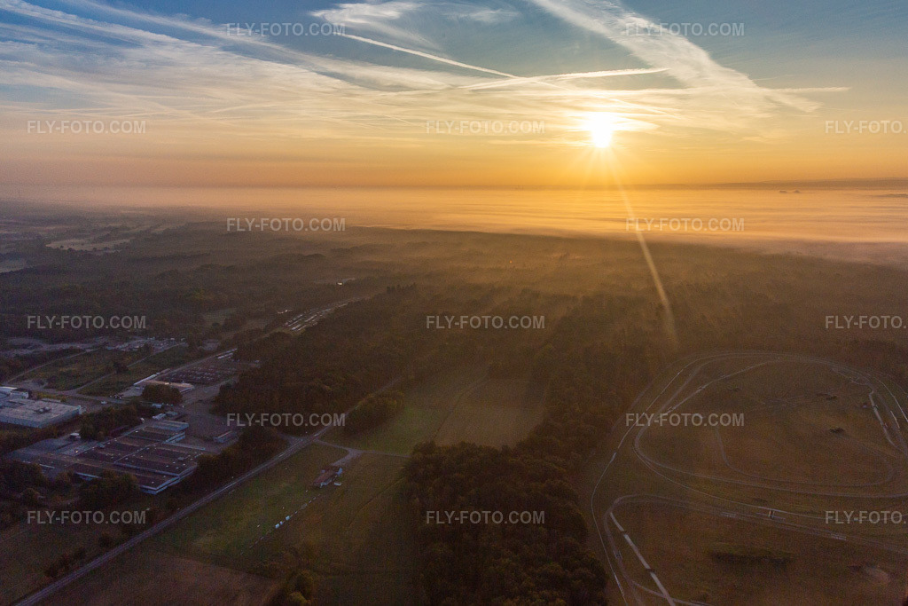 Aerial view: Hippodrome de la hardt at sunrise in the mist in the district Altenstadt in Wissembourg in the state Bas-Rhin, France.Photo: IMG_139145.jpg taken on 10/01/2023 by Werner Riehm/FLY-FOTO.comResolution of the original: 4986 x 3324 px