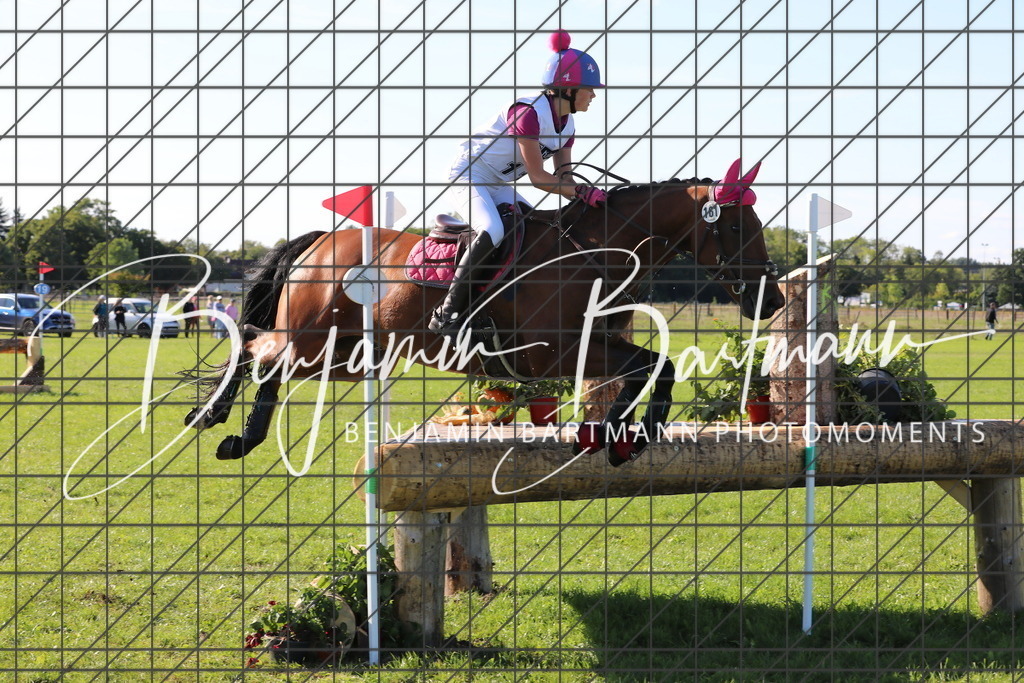 AZ2A1010 | Benjamin Bartmann Photomoments