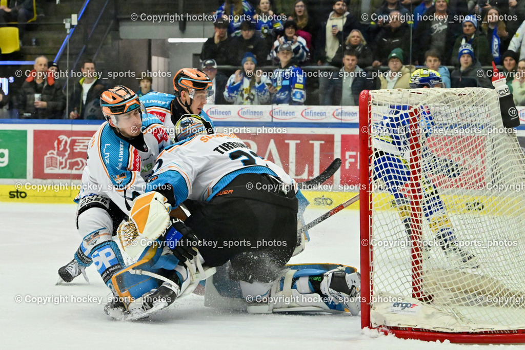 EC IDM Wärmepumpen VSV vs. STEINBACH BLACK WINGS LINZ  | #32 Tirronen Rasmus BLACK WINGS LINZ, #14 Neubauer Henrik BLACK WINGS LINZ, EC IDM Wärmepumpen VSV vs. STEINBACH BLACK WINGS LINZ , EC IDM Wärmepumpen VSV vs. STEINBACH BLACK WINGS LINZ  am 28.01.2025 in Villach (Stadthalle Villach), Austria, (Photo by Bernd Stefan)