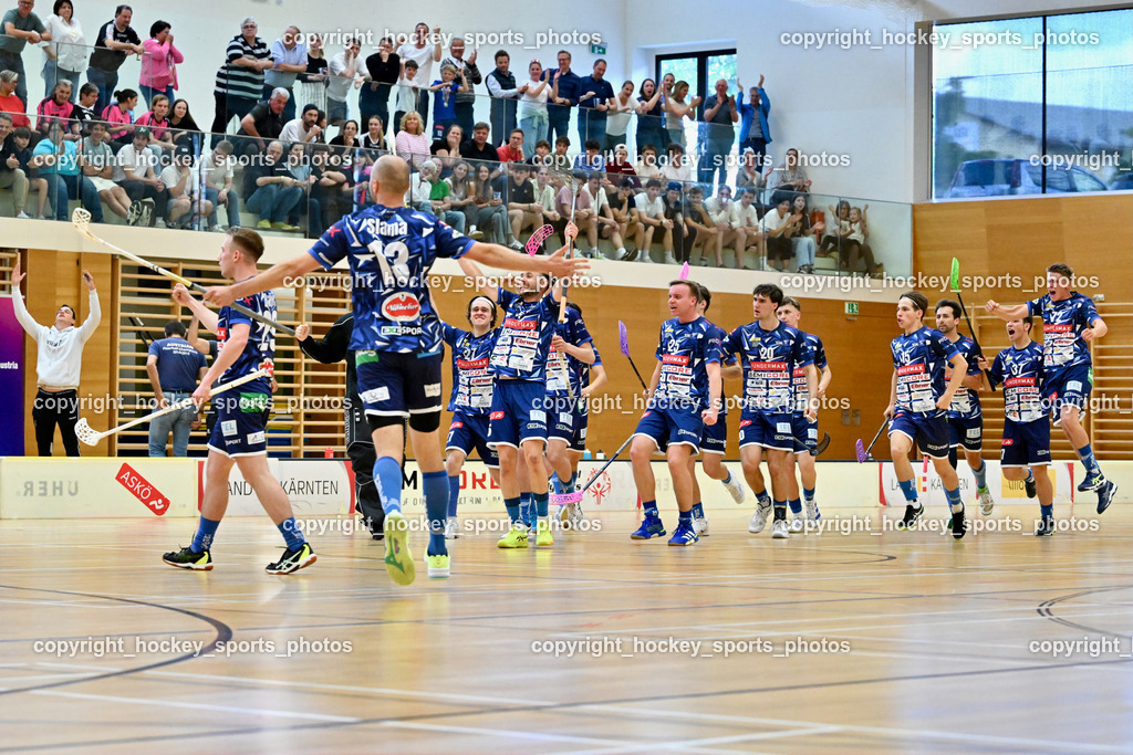 VSV Unihockey vs. Wiener Floorball Verein | Jubel VSV Unihockey Mannschaft, VSV Unihockey vs. Wiener Floorball Verein, VSV Unihockey vs. Wiener Floorball Verein am 18.05.2025 in Villach (Ballspielhalle St. Martin), Austria, (Photo by Bernd Stefan)