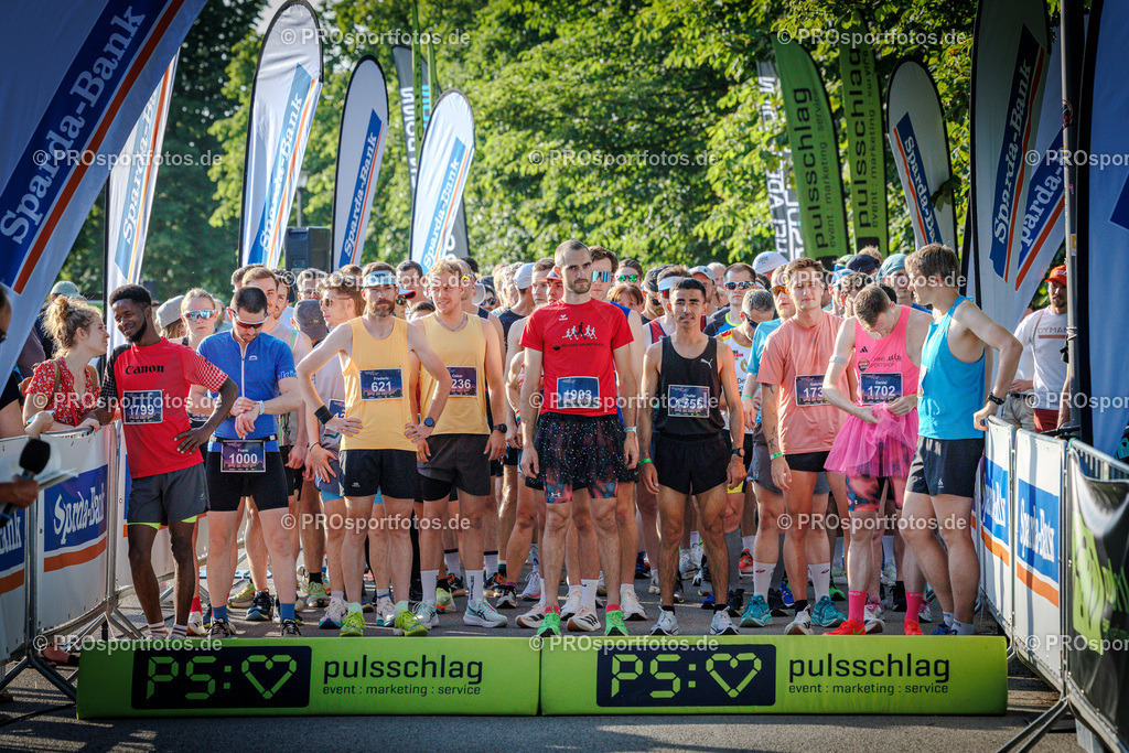 Sparda-Bank Nachtlauf Bonn; Bonn, 18.06.2025 | Impressionen vom Sparda-Bank Nachtlauf Bonn am 18.06.2025 in Bonn (Nordrhein-Westfalen). 