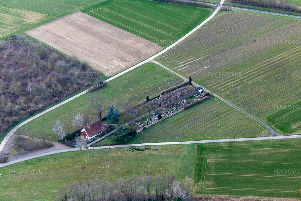 Luftbild: Friedhof in Oberhausen im Bundesland Rheinland-Pfalz in Deutschland. Foto: IMG_126183.jpg vom 20.03.2021 durch Werner Riehm/FLY-FOTO.de