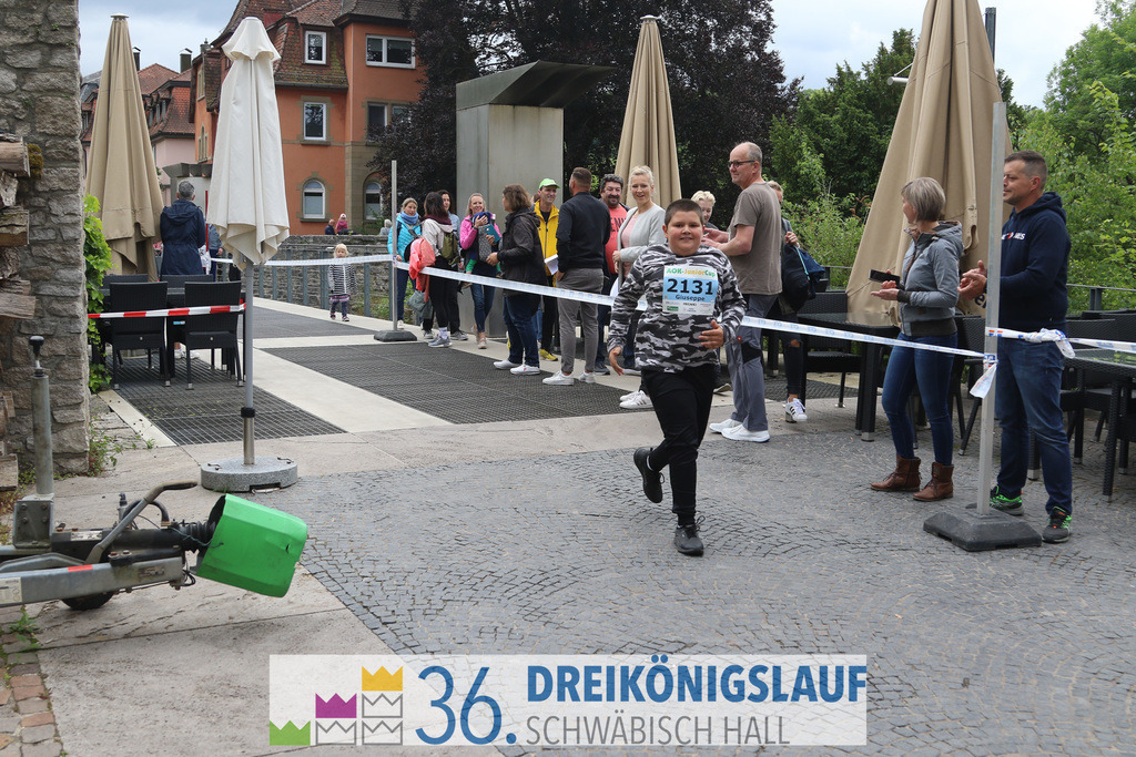 AOK Junior Cup 400m | 3Königslauf 2022 AOK Junior Cup 400m - Realisiert mit Pictrs.com