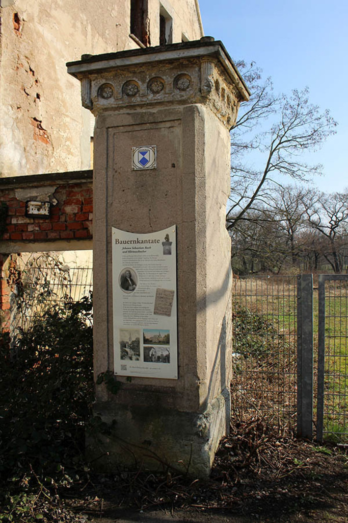 Foto: Leipzig - Schoesserhaus Kleinzschocher | Das Team hinter BILDLEXIKON LEIPZIG bündelt historische wie aktuelle Informationen über die Stadt Leipzig in Text und Bild auf einer Plattform und stellt diese der interessierten Öffentlichkeit zur Verfügung.