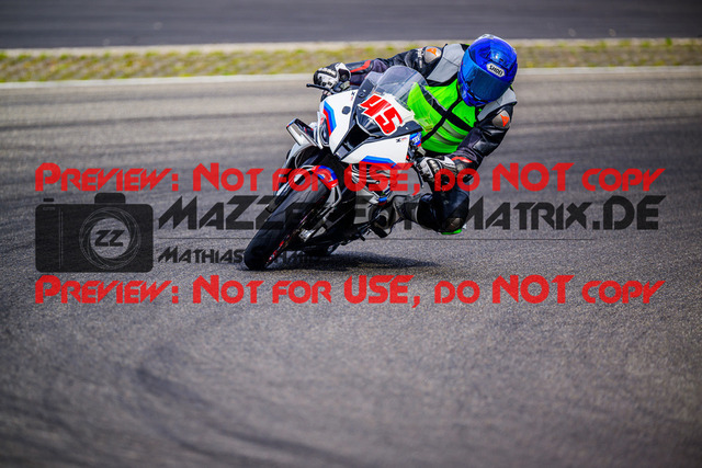 MaZZes_FotoMatrix_240717_6007705_5825 | INST