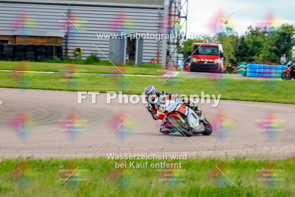 MotoTeam-3708 | Hier findet Ihr Bilder von Touristenfahrten auf der Nürburgring Nordschleife oder von anderen Veranstaltungen die ich besucht habe. Viel Spass beim Durch Schauen 