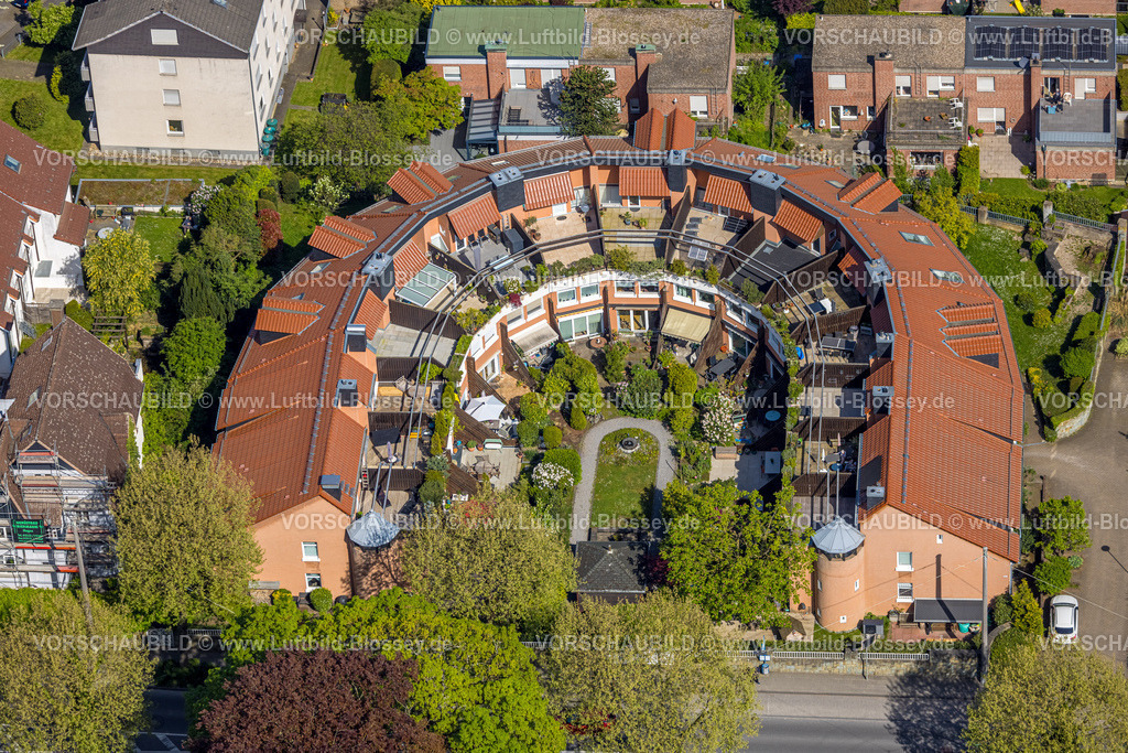 Hagen240504290 | Luftbild, Wohngebiet Heuland und halbrunder Wohnblock, halbrundes Gebäude Eppenhauser Straße, Hochschulviertel, Hagen, Ruhrgebiet, Nordrhein-Westfalen, Deutschland