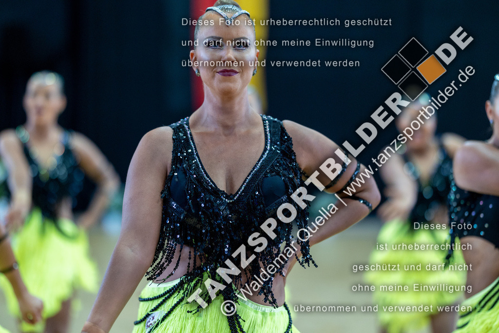 20230423-00976 | Hier finden Sie Tanz Bilder vom Latein und Standard Formationen tanzen. Sportbilder vom Tanzsport. Schöne Fotos und von Weltmeisterschaft, Europameisterschaft, Bundesliga, Regionalliga, Oberliga und Landesliga sowie von GOC Stuttgart, DanceComp, WM Bremen