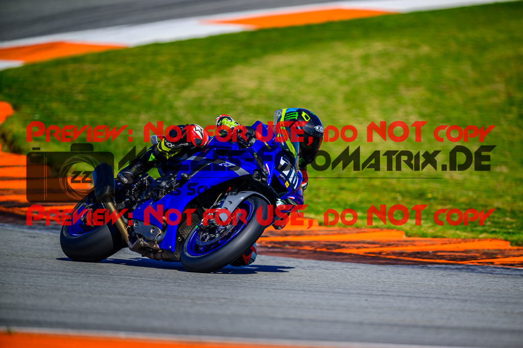 MaZZes_Fotomatrix_20260327_6007705_4481 | GELB