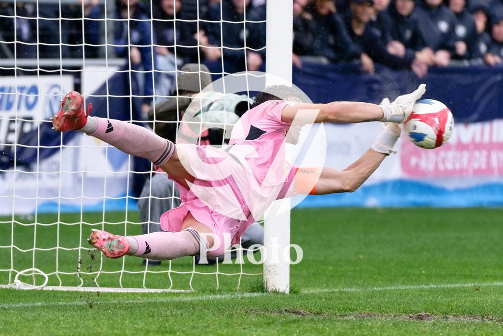 088_DZ8_5845 | Schweiz AXA Womens Super League 2025/26, FC Thun vs FC Luzern - Stockhorn Arena, Thun: 