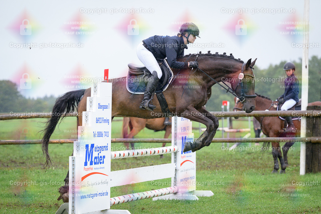 092_Pankratz_Michaela_Roselynn_A1_Springen_250802_05 | gis-fotografie