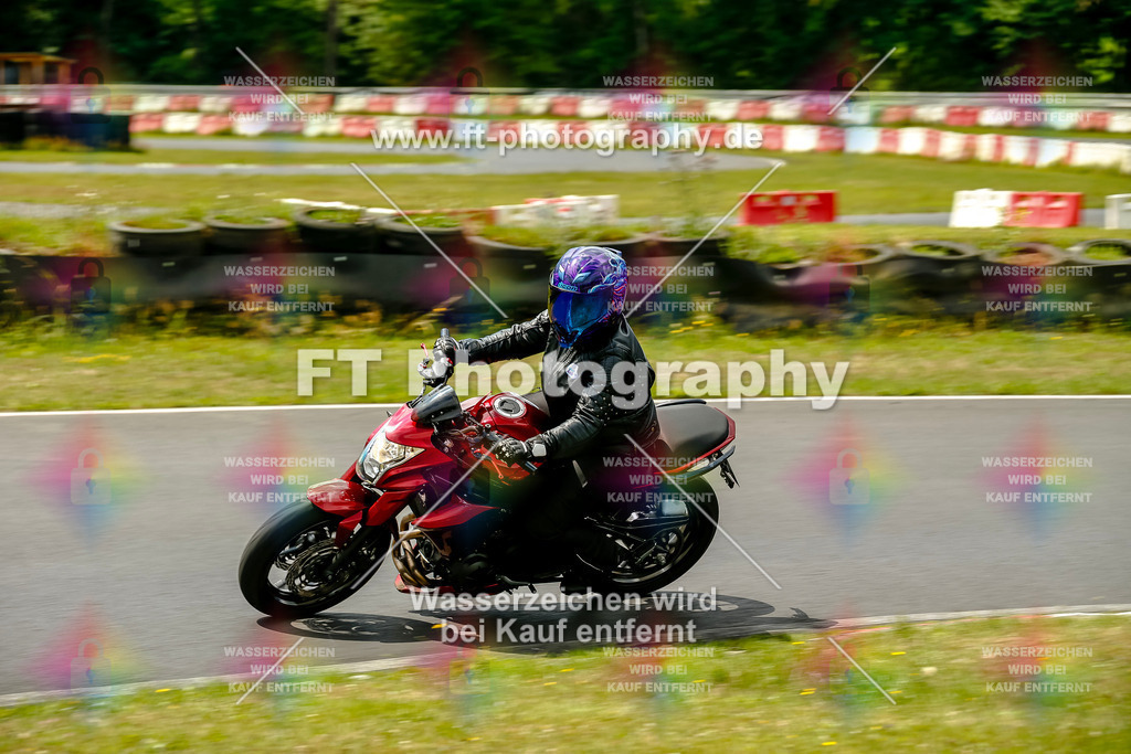 VBK-4971 | Hier findet Ihr Bilder von Touristenfahrten auf der Nürburgring Nordschleife oder von anderen Veranstaltungen die ich besucht habe. Viel Spass beim Durch Schauen 