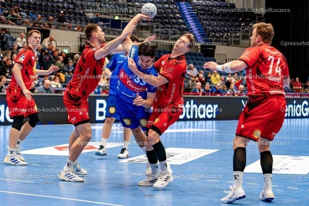 xKKU02032501052 | 02.03.2025, xkkux, Düsseldorf, Handball 2.HBL, Bergischer HC - TuS N-Lübbecke, Mitsubishi Electric HALLE: Eloy Morante Maldonado ( BHC 33 ) 
