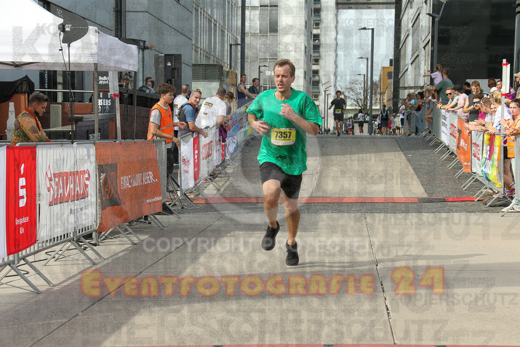 250920_1511_EX1_8506 | Sportfotografie im Rhein-Sieg Kreis, Köln, Bonn, NRW, Rheinland Pfalz, Hessen, etc. Unser Tätigkeitsfeld umfasst den Laufsport vom Volkslauf über den Marathon, Duathlon, Triathon bis zum Ultralauf wie Kölnpfad Ultra oder Schindertrail.