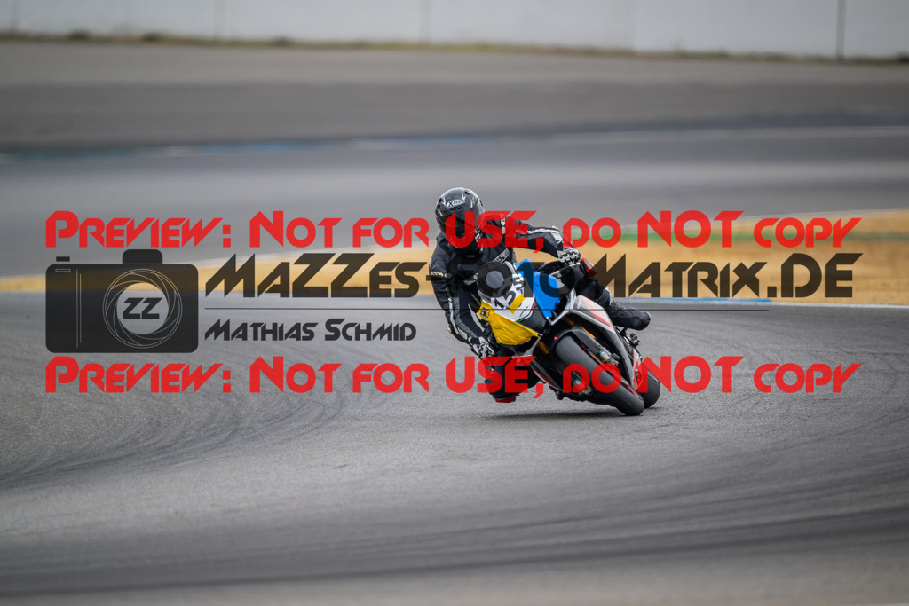 MaZZes-Fotomatrix-20260809-580498 | R1