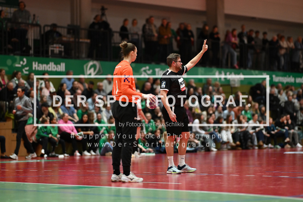 Handball I Frauen I Saison 2024-2025 I 2. Bundesliga I 11. Spieltag I SV Werder Bremen - HSV Solingen-Gräfrath 76 I 09444 | Der Sportfotograf. - Realized with Pictrs.com