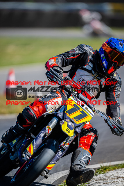 MaZZes_FotoMatrix_220702_2932 | S1