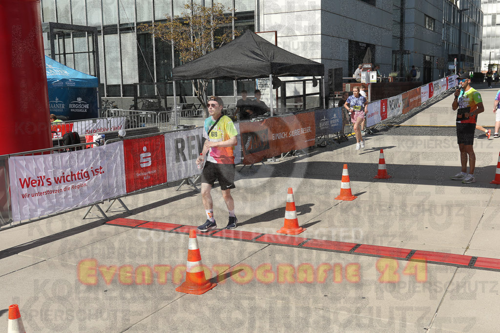 230916_1328_EV8_9780 | Sportfotografie im Rhein-Sieg Kreis, Köln, Bonn, NRW, Rheinland Pfalz, Hessen, etc. Unser Tätigkeitsfeld umfasst den Laufsport vom Volkslauf über den Marathon, Duathlon, Triathon bis zum Ultralauf wie Kölnpfad Ultra oder Schindertrail.