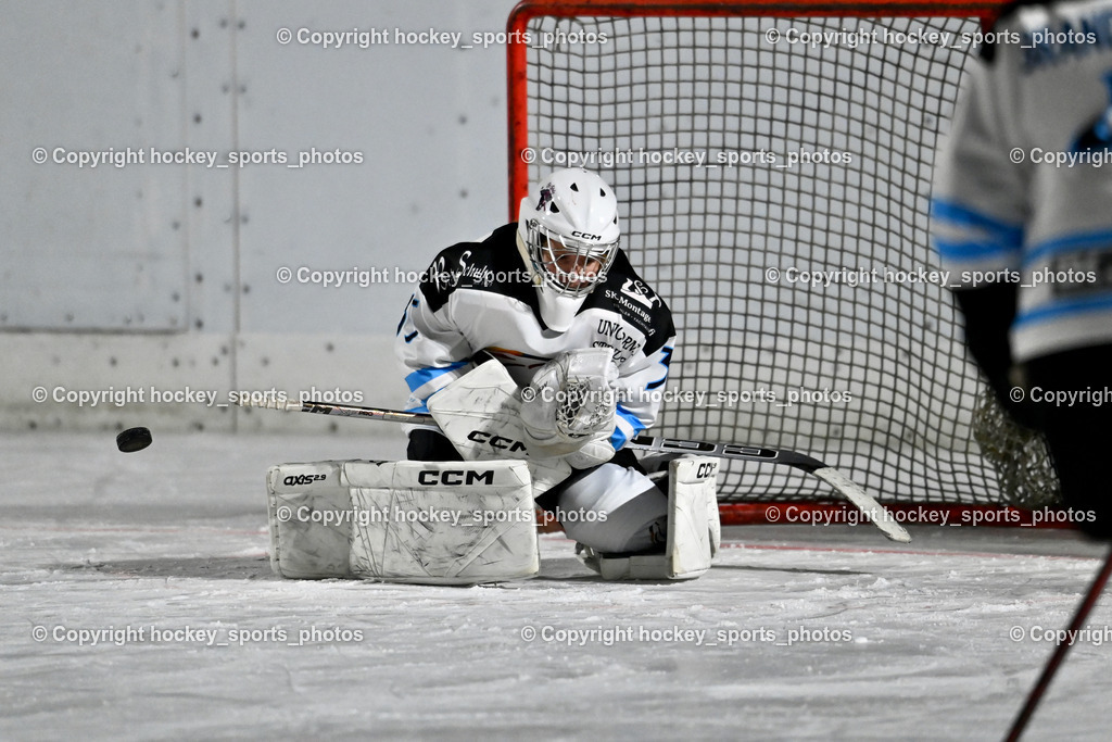 Wildcats Paternion vs. Unicorns Steindorf | #35 Winkler Therese UNICORNS STEINDORF, Wildcats Paternion vs. Unicorns Steindorf, Wildcats Paternion vs. Unicorns Steindorf am 02.01.2026 in Paternion (Eislaufplatz Paternion), Austria, (Photo by Bernd Stefan)