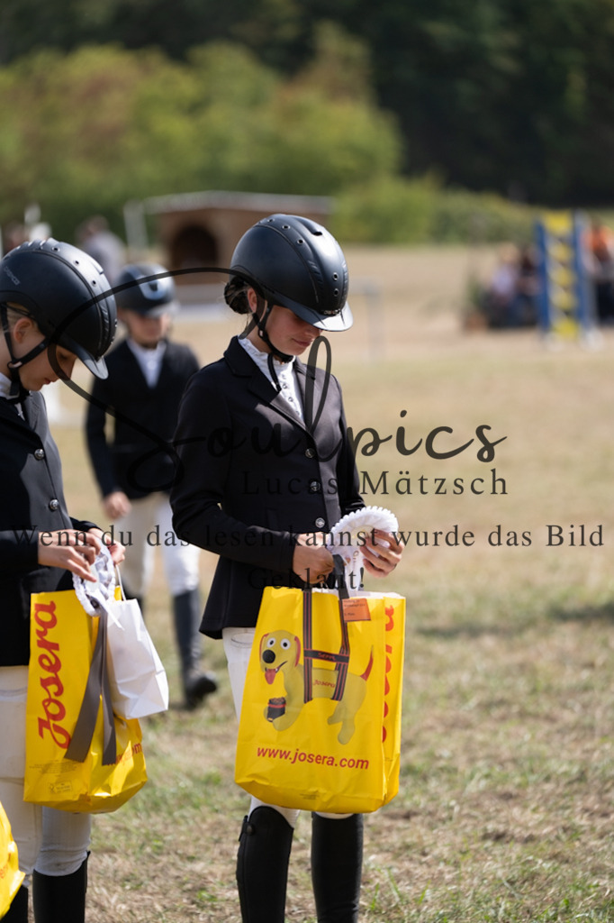 A7V09062 | Turnier/Reitfotograf