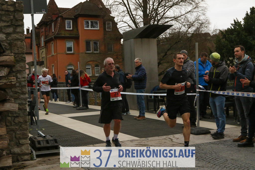 VR Bank Hauptlauf 10000m | 3 Koenigslauf 2023 - Realisiert mit Pictrs.com