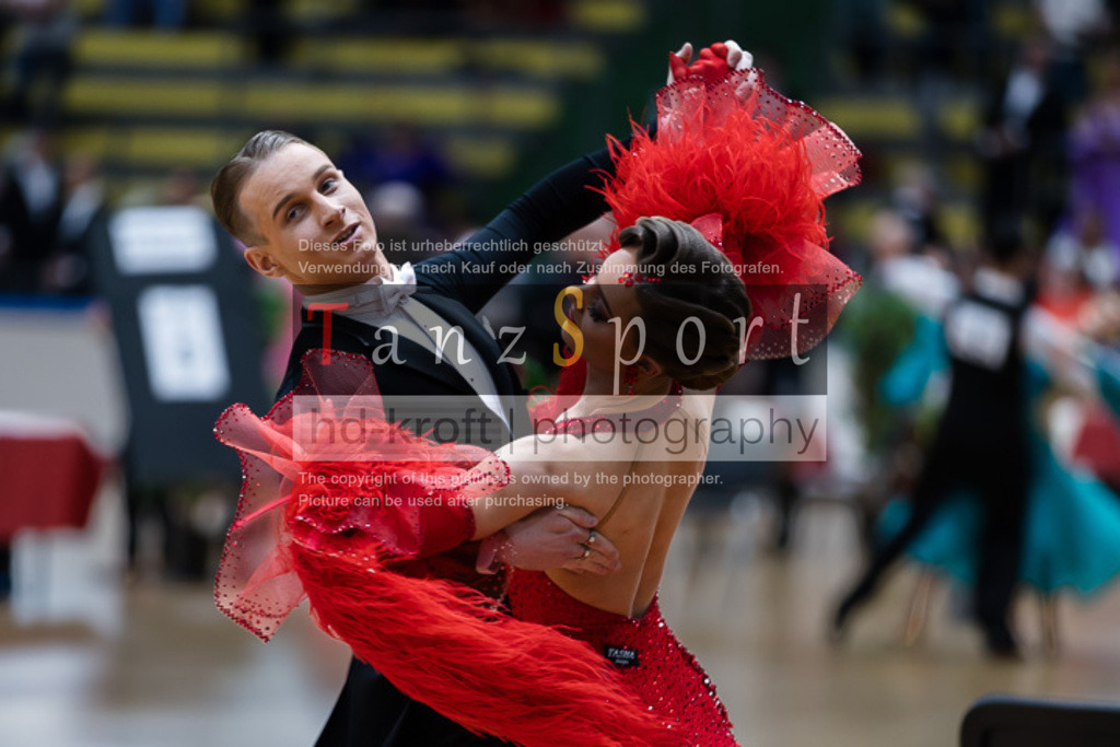 20250517_HessenTanzt_WDSF_IntOpen_Std_1094 | Tanzsportbilder, Standardtanz, Lateintanz, WDSF, DTV, LTVB, dancecomp, goc, hessen tanzt, blaues band der spree, walzer, tango, wiener walzer, slowfox, quickstepp, samba, rumba, cha-cha-cha, paso doble. jive, hd-kroft photography, turniertanzsport