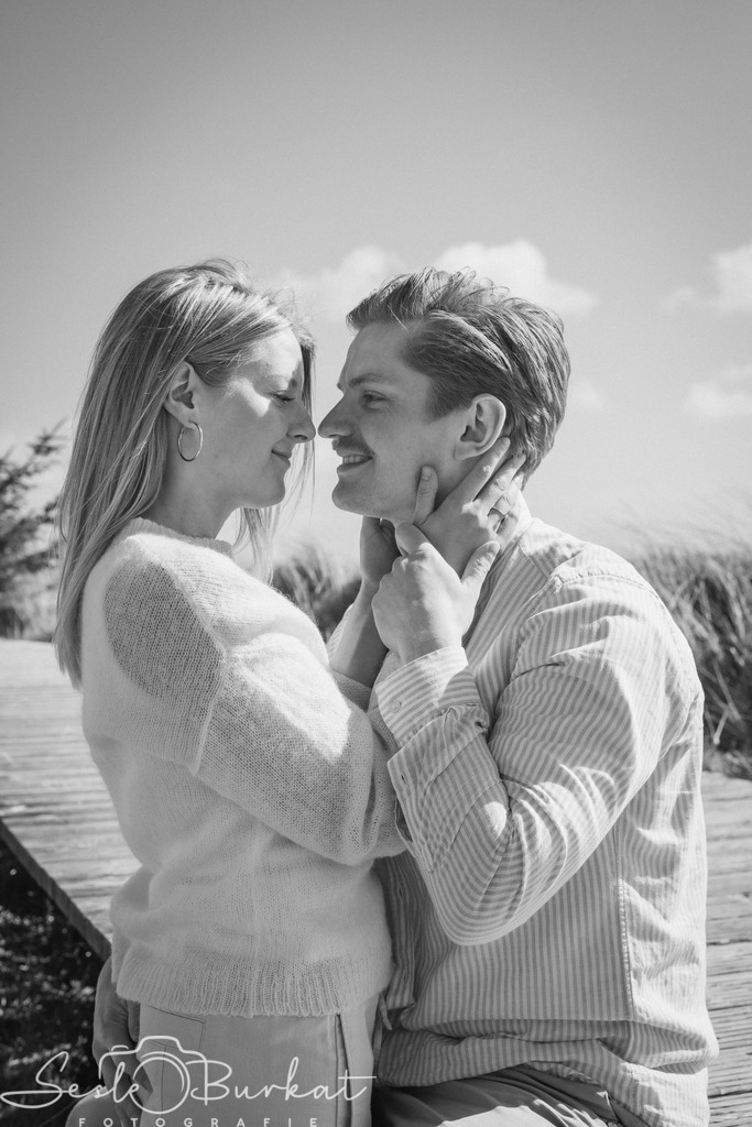20260403-0G3A9714 | Authentische, natürliche und emotionale Fotoshootings auf der Nordseeinsel Föhr. Als Fotografin halte ich deine schönsten Momente in einzigartigen Neugeborenen-, Familien-, Paar- und Einzelshootings fest. Jetzt einen Termin vereinbaren!
