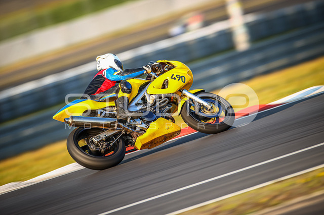 0801-250904NR-007_801 | Deine Full-Service-Agentur für ✔️Videoproduktionen und ✔️Motorsportfotografie Jetzt Angebot anfragen!