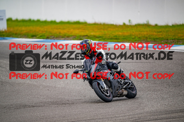 MaZZes_FotoMatrix_240701_6007705_4014 | INST