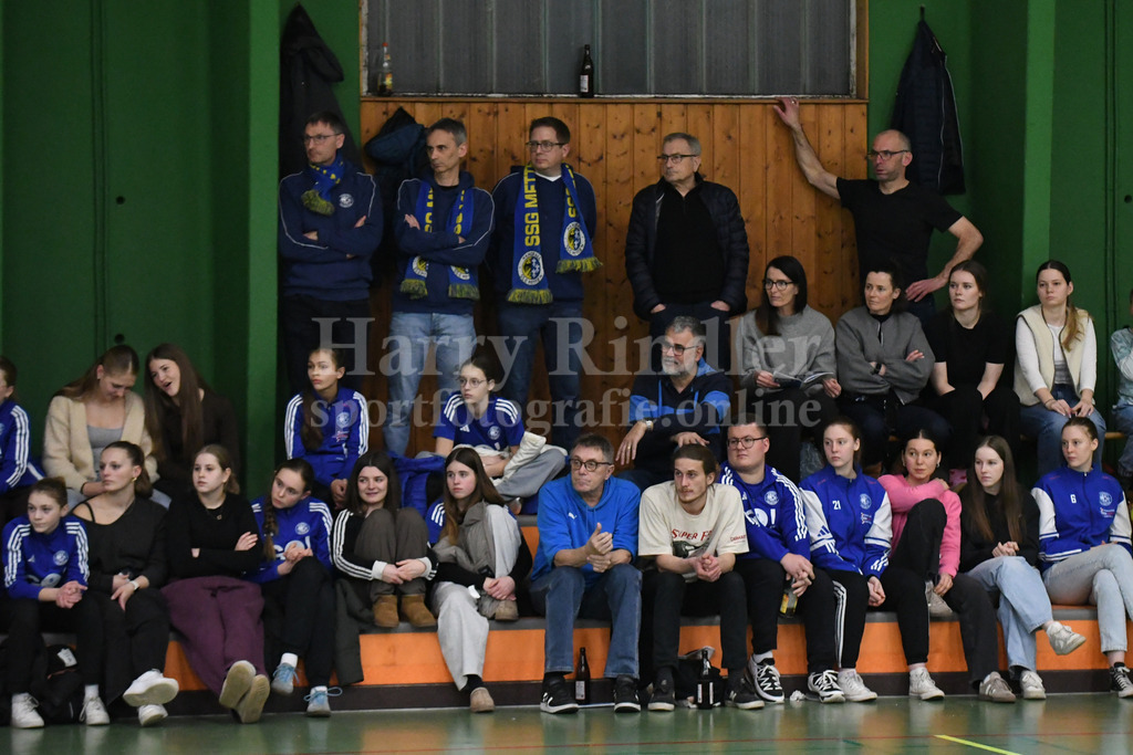 SSG Metten :  TG Landshut II  | traurige SSG Anhänger - Realisiert mit Pictrs.com