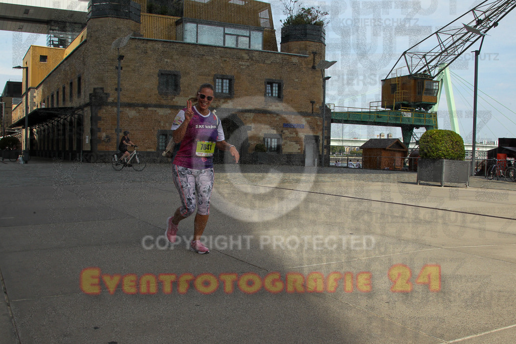 250920_1340_EV4_6415 | Sportfotografie im Rhein-Sieg Kreis, Köln, Bonn, NRW, Rheinland Pfalz, Hessen, etc. Unser Tätigkeitsfeld umfasst den Laufsport vom Volkslauf über den Marathon, Duathlon, Triathon bis zum Ultralauf wie Kölnpfad Ultra oder Schindertrail.