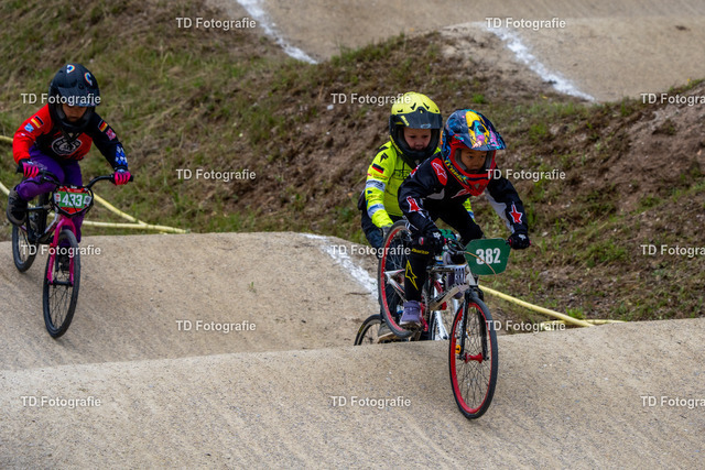 BayBMX2026-05767 | Fotogalerie von Thomas Dettweiler mit Eventbildern und lizenzfreien Fotos. Perfekt als Wandbild, für Büro, Website oder private Nutzung. - Realisiert mit Pictrs.com