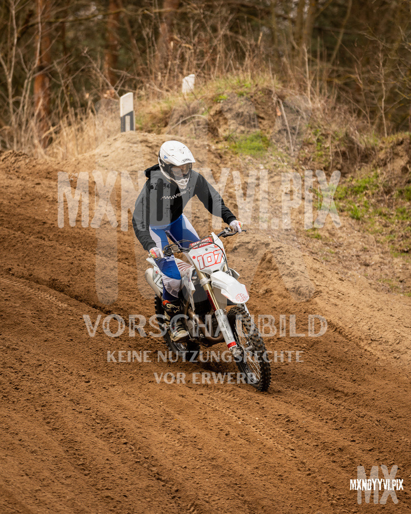 866A1295 | mxndyyvipix