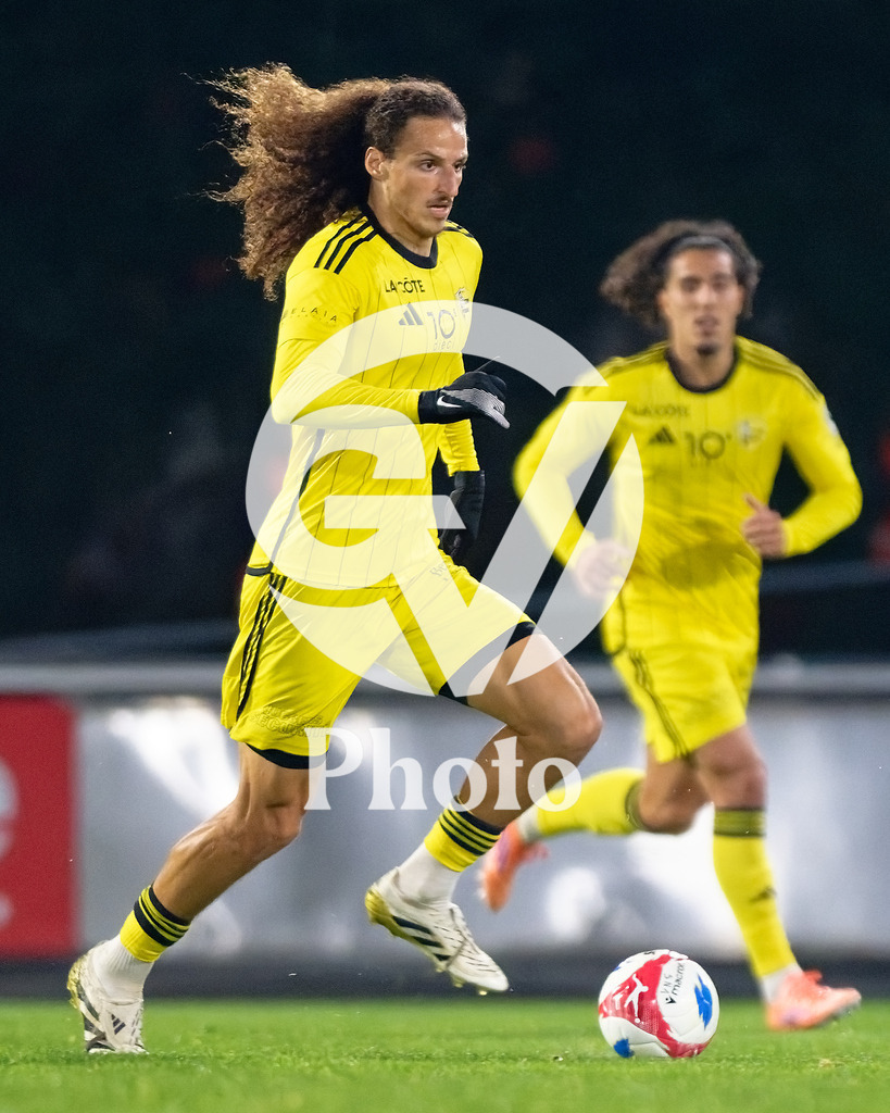 dieci Challenge League - FC Stade Nyonnais v Etoile Carouge FC |  during the dieci Challenge League match between FC Stade Nyonnais and Etoile Carouge FC at Centre sportif de Colovray in Nyon, Switzerland