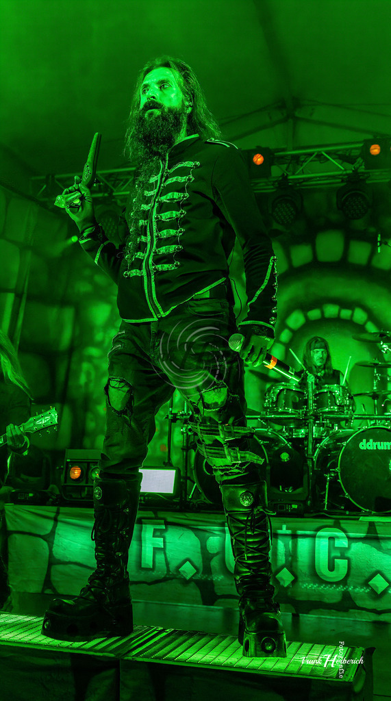 F.U.C.K | Frank Herberich Fotografie, Frank Herberich, Fotografie, Hochzeit, Portrait, St. Peter Ording, Ording, Westerhever, Nordsee, Frank Fotografie, Hardheim,  Odenwald,Walldürn, Band,Eventfotografie - Realisiert mit Pictrs.com