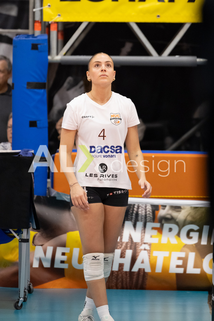 Volleyball I Frauen I Saison 2025-2026 I Volleyball NLA | Women I  Playoffs Finals 1/5 I viteos NUC - VC Kanti Schaffhausen I 06.04.2026 | 4 Sara Milz (CH) (Viteos NUC) – Zuspiel - Realisiert mit Pictrs.com