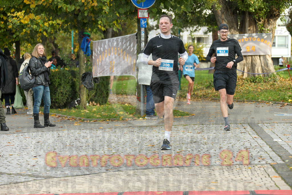 241020_1005_EX1_7681 | Sportfotografie im Rhein-Sieg Kreis, Köln, Bonn, NRW, Rheinland Pfalz, Hessen, etc. Unser Tätigkeitsfeld umfasst den Laufsport vom Volkslauf über den Marathon, Duathlon, Triathon bis zum Ultralauf wie Kölnpfad Ultra oder Schindertrail.