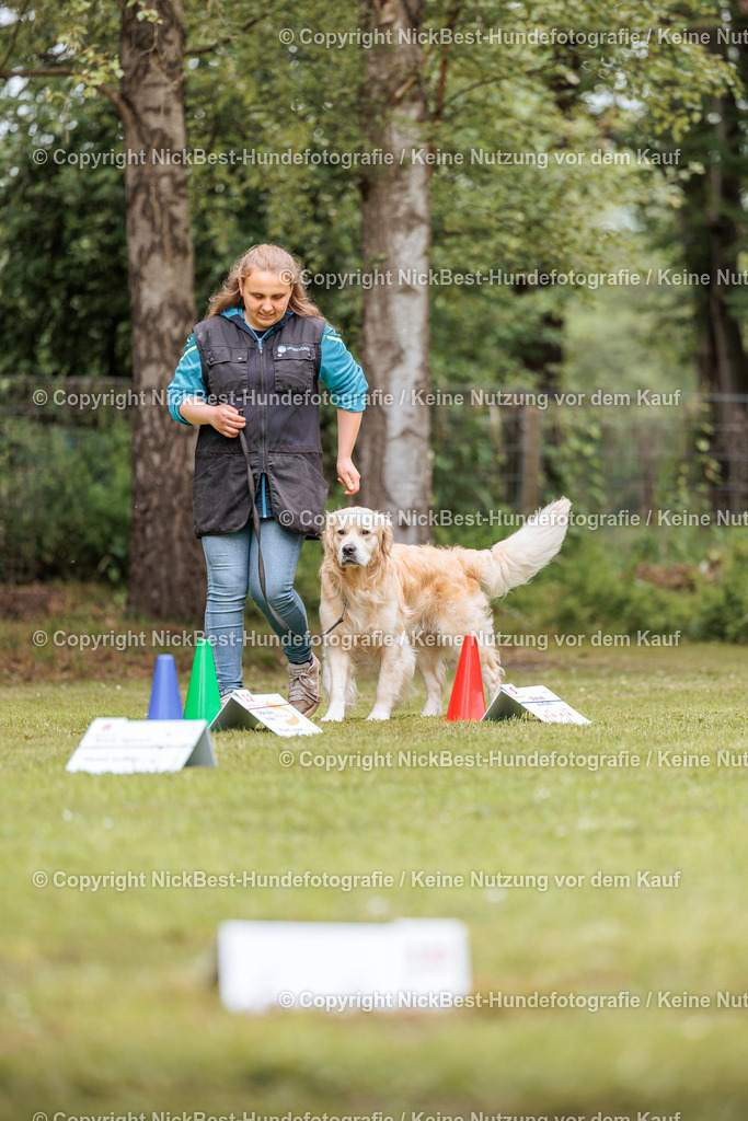 RO-Blumenthal-2026-Nickbest-Hundefotografie-3063 | Dein Hund! Dein Moment! Deine Erinnerungen! Hundefotografie in Bremen Blumenthal. Ich fange die besonderen Momente deines Vierbeiners ein – ob Indoor mit Blitzanlage oder in der freien Natur. Sicher dir dein Moment und dein Termin für eure Erinnerungen.