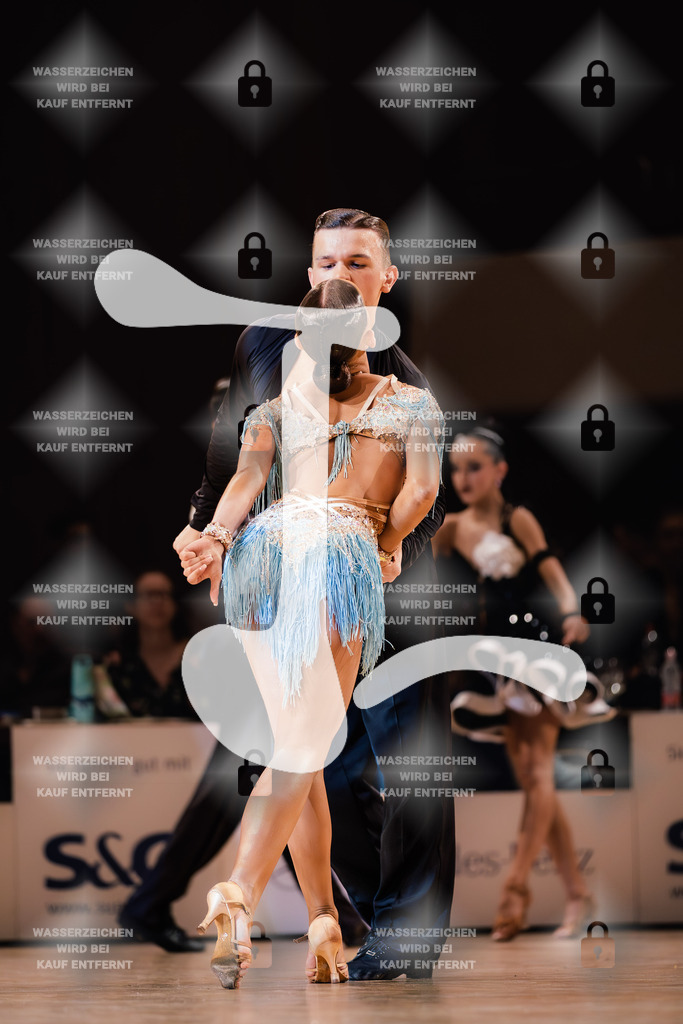 Goldstadtpokal 2025 - WDSF Open Latin Youth 18th (75) Julian Post _ Janina Post (TanzCentrum Gold und Silber Bremen)-2025-01-25-7174 | Webshop for digital downloads and prints of dance sport, event & show photographer Julian Link - Realisiert mit Pictrs.com